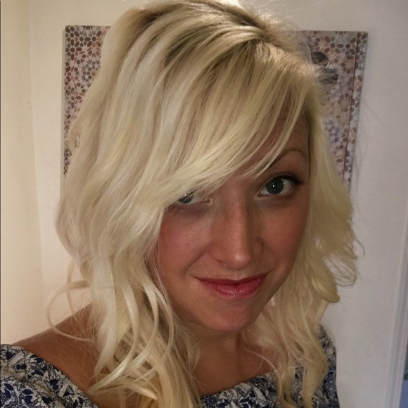 Meet your Posher, Jessica - Picture 1 of 1